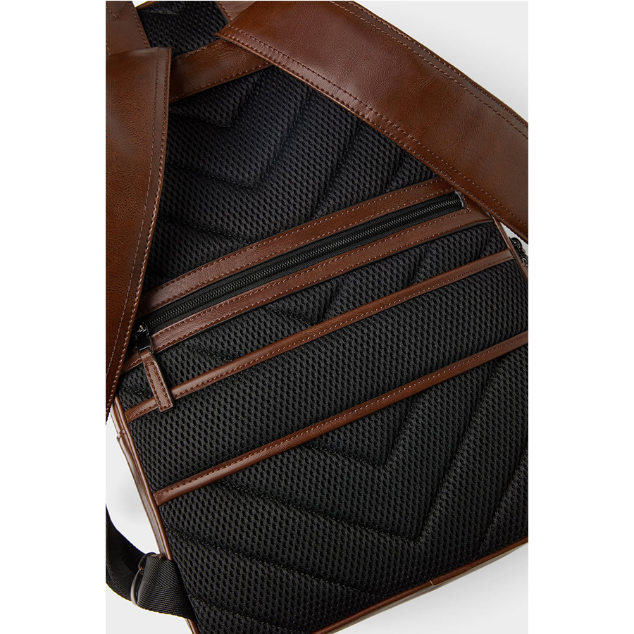 leather-backpacks10-4